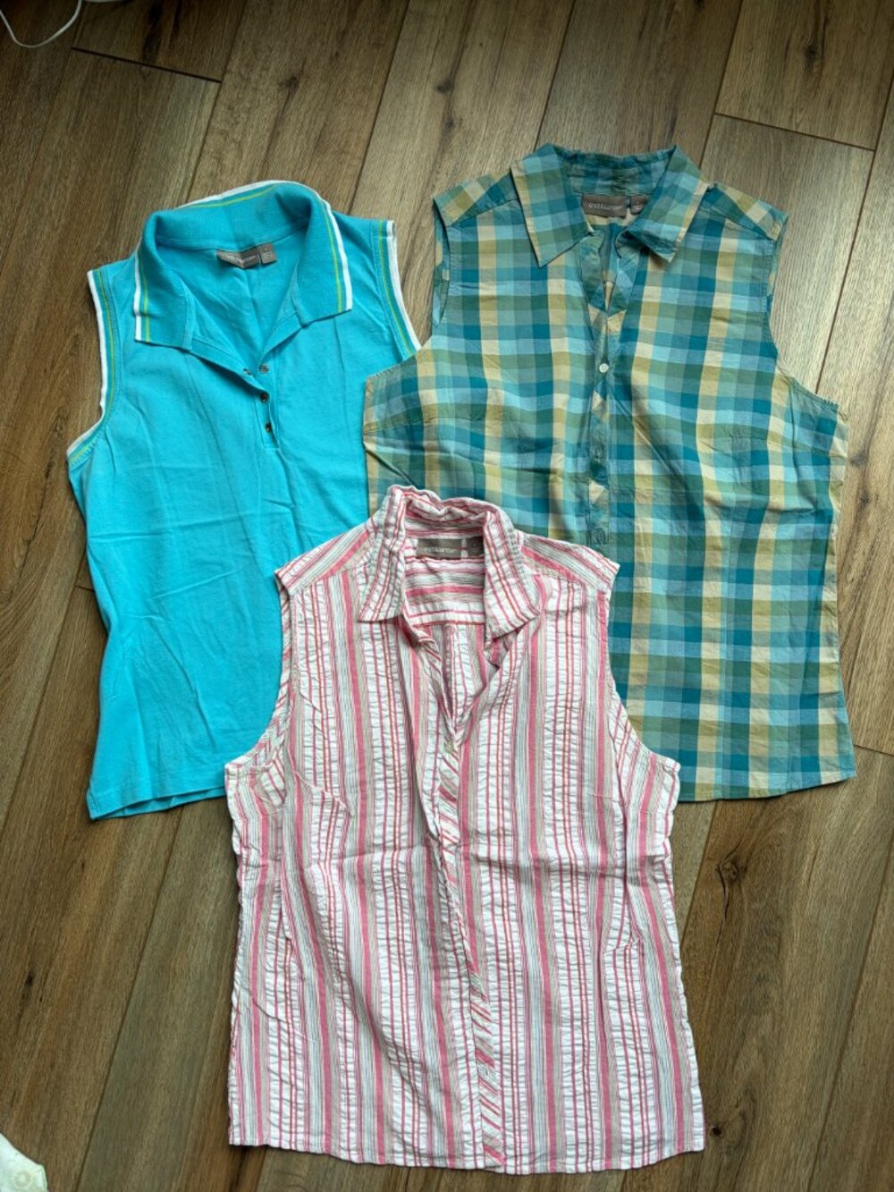 Bundle of 3 Ladies Croft & Barrow sleeveless shirts large plaid striped solid